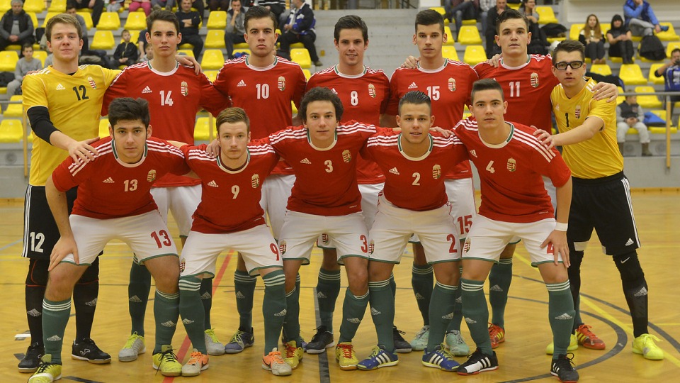 Futsal U21: magabiztos szlovén siker Móron