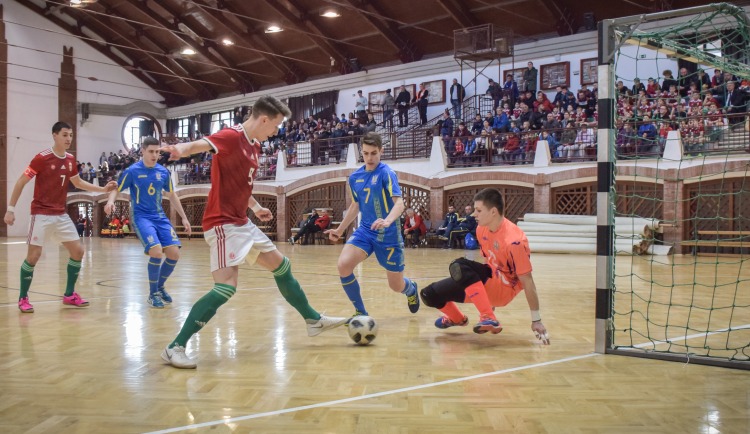 Futsal U19: elpuskázott helyzetek, ukrán siker Csengerben