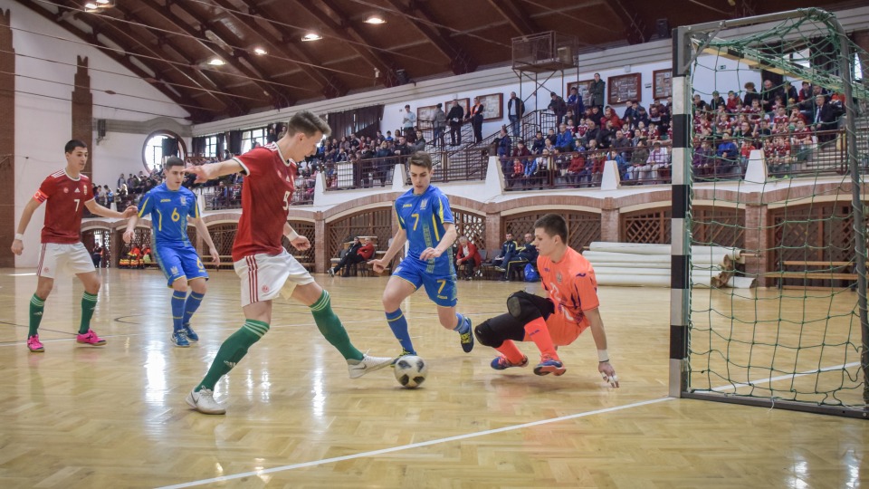 Futsal U19: elpuskázott helyzetek, ukrán siker Csengerben