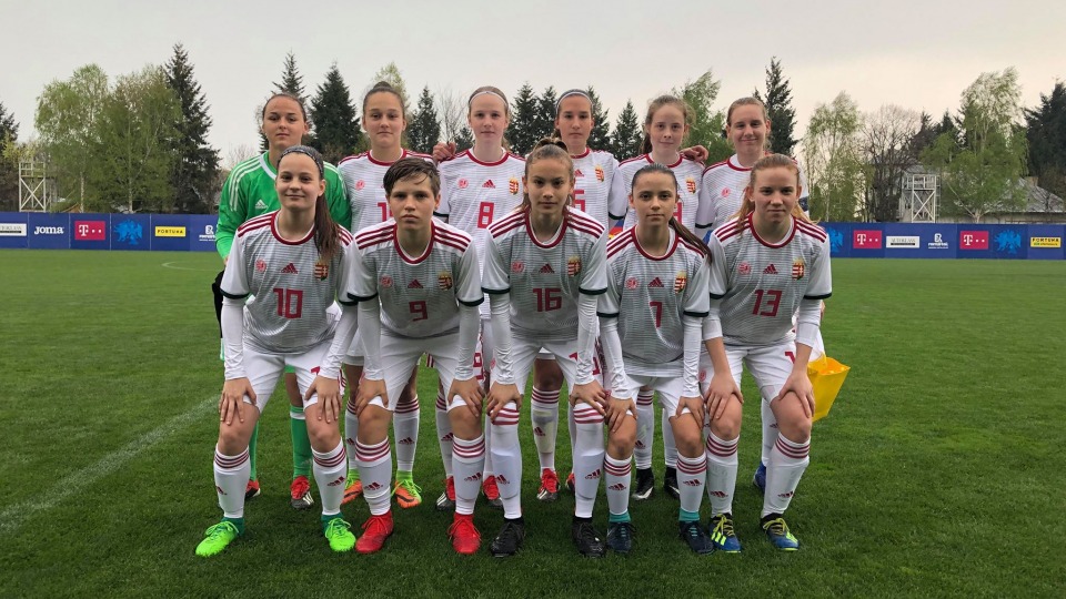 Tornagyőztes Romániában női U16-os csapatunk