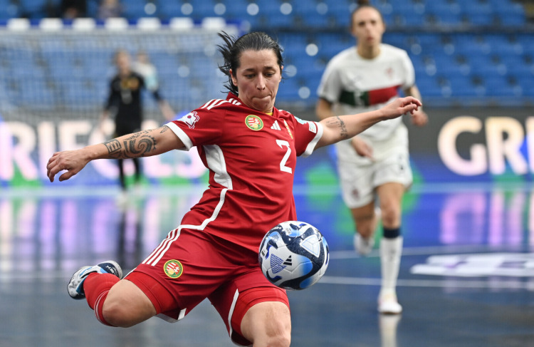 A szlovénok ellen készülnek a női futsalosok