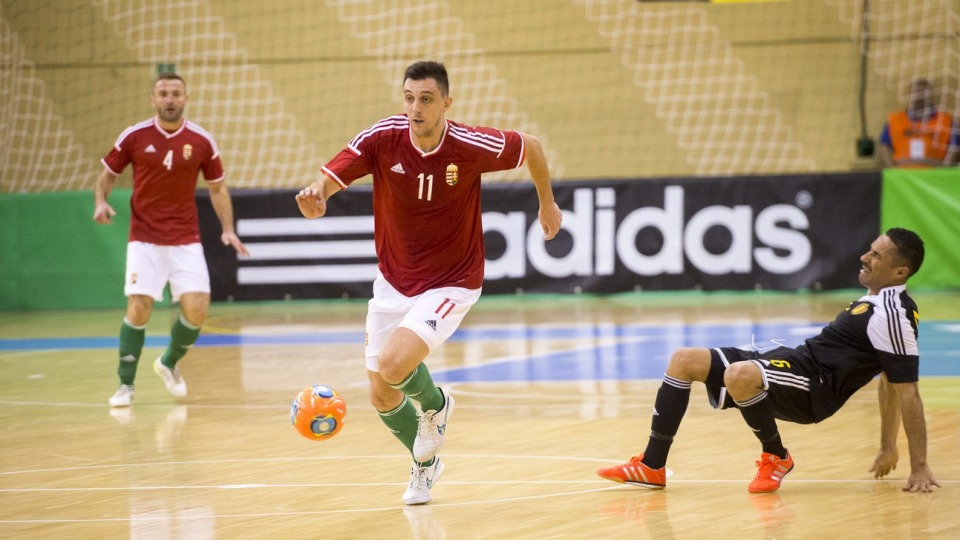 Futsal: 13 gólos meccset nyert a válogatott